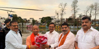 भाजपा नेताओं ने सीएम योगी को बंगाल चुनाव में प्रचंड जीत पर दी बधाई