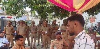 श्रावस्ती में जिलाधिकारी-एसपी ने सुनी जनसमस्याएं:जनपद के सभी थानों पर हुआ थाना समाधान दिवस का आयोजन