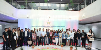 द्वितीय दिवस क्रिस्टल आईटी पार्क में बैठक, फिर पीथमपुर औद्योगिक क्षेत्र का भ्रमण