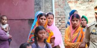 पुलिस ने महिलाओं को किया जागरूक:निचलौल में मिशन शक्ति 5.0 के तहत सुरक्षा और सशक्तिकरण पर जोर
