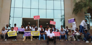 नगर निगम की कार्यशैली से नाराज वार्ड पार्षदों ने दिया धरना, दी आंदोलन की चेतावनी