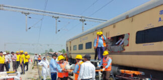 हल्दी रोड स्टेशन पर रेलवे की फुलस्केल मॉकड्रिल, हादसे से निपटने की तैयारियों को परखा