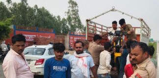 श्यामदेउरवा में मार्ग दुर्घटना में तीन घायल:पुलिस ने घायलों को अस्पताल भेजवाया