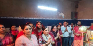 ज्येष्ठ माह के बड़े मंगलवार पर यज्ञा बाबा आश्रम में भक्ति का संगम
