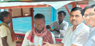 संस्थापक सदस्य के पौत्री के जन्मदिन पर भंडारे का आयोजन:नानपारा अन्नपूर्णा रसोई में हुआ प्रसाद वितरण