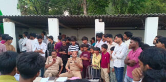 सुलतानपुर : मस्जिद के कमरे में मदरसे के छात्र का मिला शव, मामले की जाँच शुरू