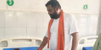 श्रावस्ती में ट्रैक्टर-बाइक टक्कर:बाइक सवार दंपती समेत तीन गंभीर घायल