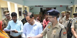 महराजगंज पुलिस ने 101 गुम मोबाइल बरामद किए:30 लाख के फोन स्वामियों को लौटाए, तकनीक का लिया सहारा