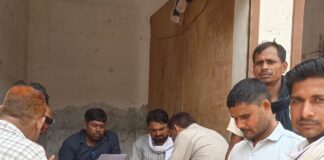 बीरगंज में बिजली विभाग का मेगा कैंप आयोजित:उपभोक्ताओं की बिजली संबंधी समस्याओं का समाधान, हेल्पलाइन नंबर की जानकारी दी