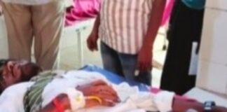 मोतीपुर में कारों की टक्कर में बाइक चपेट में आई:छात्र की मौत, दो अन्य की हालत गंभीर; नानपारा-लखीमपुर हाईवे पर हादसा