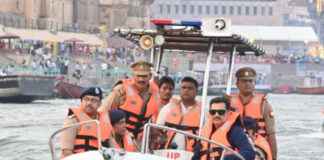 बरगी डैम क्रूज हादसे के बाद वाराणसी में गंगा नदी में बढ़ी चौकसी, नाविकों से संवाद