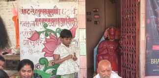 शेखपुरा हनुमान मंदिर में सत्यनारायण कथा का आयोजन:बड़ी संख्या में श्रद्धालुओं ने लिया भाग, भंडारे में प्रसाद ग्रहण किया