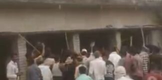जंगली सूअर ने घर में घुसकर किया हमला:सास-बहू गंभीर घायल, ग्रामीणों ने सूअर को पीटकर मार डाला