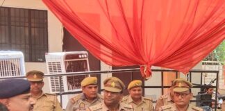 वाल्टरगंज थाने में बकरा ईद पर शांति समिति बैठक:आपसी सौहार्द बनाए रखने की अपील, अफवाहों पर सख्त कार्रवाई की चेतावनी