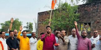 बंगाल में भाजपा ने जीत दर्ज की:बस्ती में कार्यकर्ताओं ने विक्रमजोत में मनाया जश्न