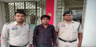 बड़ी घटना टली, हाईवे पर धारदार हथियार लेकर लोगों को धमका रहा युवक गिरफ्तार