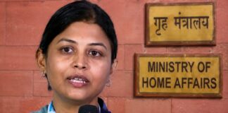 कौन हैं IAS पद्मा जायसवाल, जिन्हें भ्रष्टाचार के आरोप में केंद्र सरकार ने हटाया?