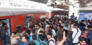रेलवे की वेटिंग लिस्ट बनी सिरदर्द, 2025-26 में 3 करोड़ यात्री नहीं कर पाए सफर