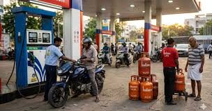 डीजल के दाम बढ़ते ही बस से यात्रा करना हुआ महंगा