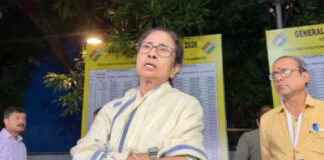 बंगाल में ईवीएम को लेकर सियासी घमासान तेज,ममता बनर्जी ने लगाए गंभीर आरोप