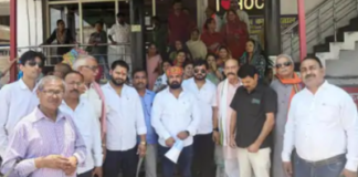 कानपुर रोड पर बंद किए कट के विरोध में पदयात्रा स्थगित, व्यापारियों में नाराजगी