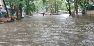 BMC का मानसून से पहले खुले मैनहोल, बाढ़ और अस्पताल की सफाई पर फोकस