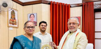 राज्य वित्त मंत्री सुरेश खन्ना के जन्मदिन पर मेयर ने दी शुभकामनाएं