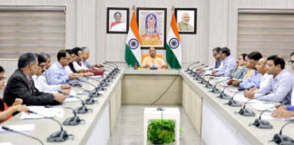 निवेश परियोजनाओं में देरी अब बर्दाश्त नहीं, समयबद्ध पूरा करें काम : योगी