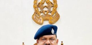 बहराइच में दो निरीक्षक समेत 21 पुलिसकर्मियों के ट्रांसफर:राकेश कुमार सिंह को स्वाट, सर्विलांस और साइबर सेल का प्रभारी बनाया गया
