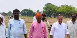 सिद्धार्थनगर में भाजपा का ‘एक पेड़ मां के नाम’ अभियान:खेसरहा मंडल के बकैनिहा बूथ पर नेताओं और कार्यकर्ताओं ने किया पौधरोपण, पर्यावरण संरक्षण का लिया संकल्प