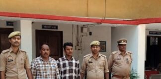 गिलौला पुलिस ने चोरी की 2 बाइक बरामद कीं:2 आरोपी गिरफ्तार, एक बाइक का इंजन भी मिला