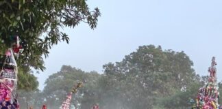 मोहर्रम जुलूस में हिंदू-मुस्लिम एकता:ढेलहा कर्बला में दिखा गंगा-जमुनी तहजीब का अद्भुत संगम