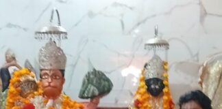 ज्येष्ठ माह के 6वें मंगलवार पर मंदिरों में भीड़:अमोढ़ा के चतुर्भुजी और मांकोटही मंदिर में विधि-विधान के साथ की पूजा