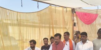 इटवा में महादेव घुरहू और बलुआ चौराहे पर भंडारा:ज्येष्ठ के पांचवें मंगलवार को पूर्व मंत्री और अध्यक्ष ने कराया आयोजन