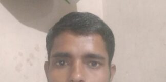 भैंस खरीदकर लौट रहे युवक की सड़क हादसे में मौत:इकौना में बिजली के पोल से टकराकर पिकअप पलटी, भिनगा मार्ग पर हादसा