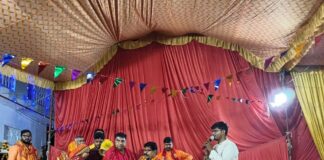 नगहरा में उमड़ा श्रद्धा का सैलाब:56 भोग के महाप्रसाद से महका नगहरा, गोवर्धन लीला के रहस्य को सुन भाव-विभोर हुए श्रद्धालु