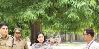 पुलिस भर्ती परीक्षा की पहली पाली संपन्न, 1269 छात्र अनुपस्थित:बस्ती के 17 केंद्रों पर शांतिपूर्ण एग्जाम संपन्न, प्रशासन अलर्ट
