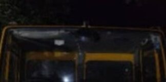 नौतनवां पुलिस ने फाल्टी नंबर प्लेट डम्फर किया सीज:चेकिंग अभियान के दौरान हुई कार्रवाई, एमवी एक्ट में चालान