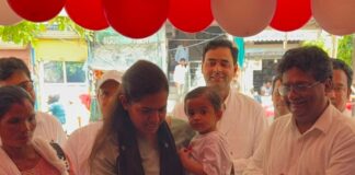 श्रावस्ती में पल्स पोलियो अभियान शुरू, डीएम ने पिलाई ड्रॉप:2.98 लाख बच्चों को पोलियो सुरक्षा कवच देने का लक्ष्य, आने वाले दिनों में घर-घर जाएगी टीम