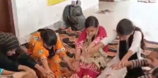 हंस फाउंडेशन ने बच्चियों को सिखाया मंडला योग:नवाबगंज में आयोजित कार्यक्रम में बड़ी संख्या में सहभागिता