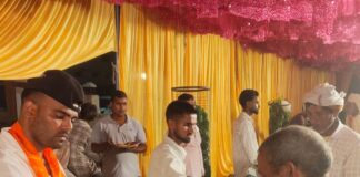 बृजमनगंज अध्यक्ष ने बड़े मंगलवार पर सुंदरकांड, सहभोज कराया:रामलीला पड़ाव स्थित शिव मंदिर में हुआ आयोजन, श्रद्धालुओं ने प्रसाद लिया