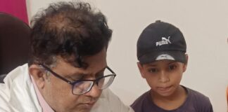 महाराजगंज में बाल रोग विशेषज्ञ ने जांचे 150 बच्चे:जिला अस्पताल में मौसम बदलाव से बढ़ी मरीजों की भीड़