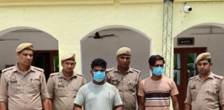 श्यामदेउरवा पुलिस ने चोरी के दो आरोपित को किया गिरफ्तार:ग्राम सचिवालय चोरी में छह लाख का सामान, अवैध पिस्टल बरामद
