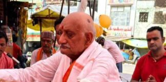 बड़े मंगल पर लोकेश्वर नाथ मंदिर में सुंदरकांड पाठ:बेलौहा में वरिष्ठ भाजपा नेता ने किया शुभारंभ, श्रद्धालु हुए शामिल