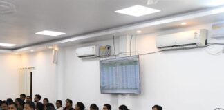 सिद्धार्थनगर में पोषण योजनाओं में लापरवाही पर डीएम सख्त:अधिकारियों को दी कार्रवाई की चेतावनी, शत-प्रतिशत सत्यापन के निर्देश