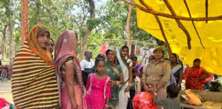 मिशन शक्ति–5 के अंतर्गत श्रावस्ती पुलिस द्वारा महिला सुरक्षा, साइबर अपराध से बचाव एवं हेल्पलाइन सेवाओं के प्रति किया जा रहा जागरूक