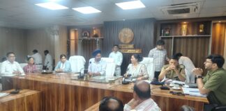 उत्तर प्रदेश पुलिस भर्ती एवं प्रोन्नति बोर्ड द्वारा आयोजित आगामी आरक्षी नागरिक पुलिस भर्ती परीक्षा-2025 के दृष्टिगत की गई महत्वपूर्ण बैठक*
