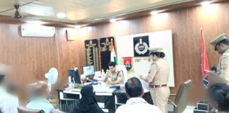 जनता दर्शन में पुलिस अधीक्षक ने सुनी जन समस्याएं, संबंधित को शीघ्र निस्तारण हेतु दिए निर्देश