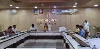 जिलाधिकारी की अध्यक्षता में बेसिक शिक्षा विभाग द्वारा टास्क फोर्स की समीक्षा बैठक सम्पन्न