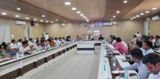 जिलाधिकारी की अध्यक्षता में जिला स्वास्थ्य समिति की बैठक सम्पन्न